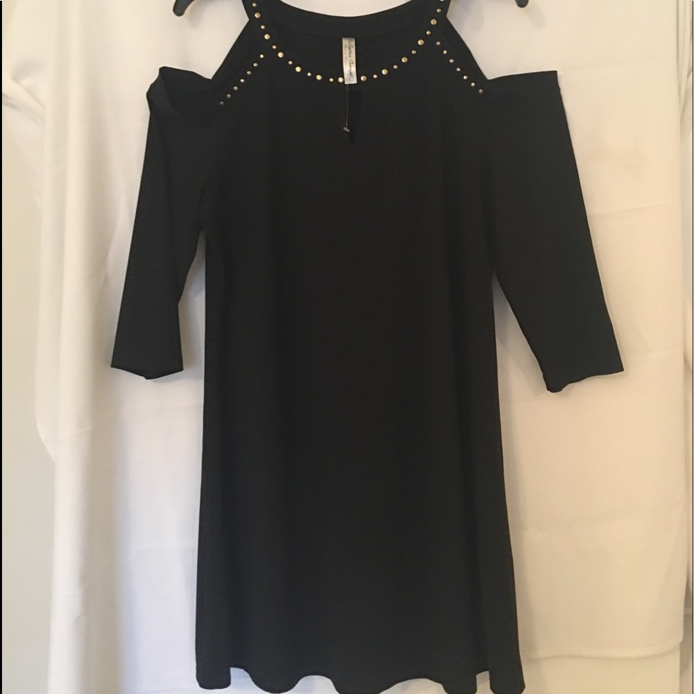 Per Seption Concept Cold Shoulder Black Brass L